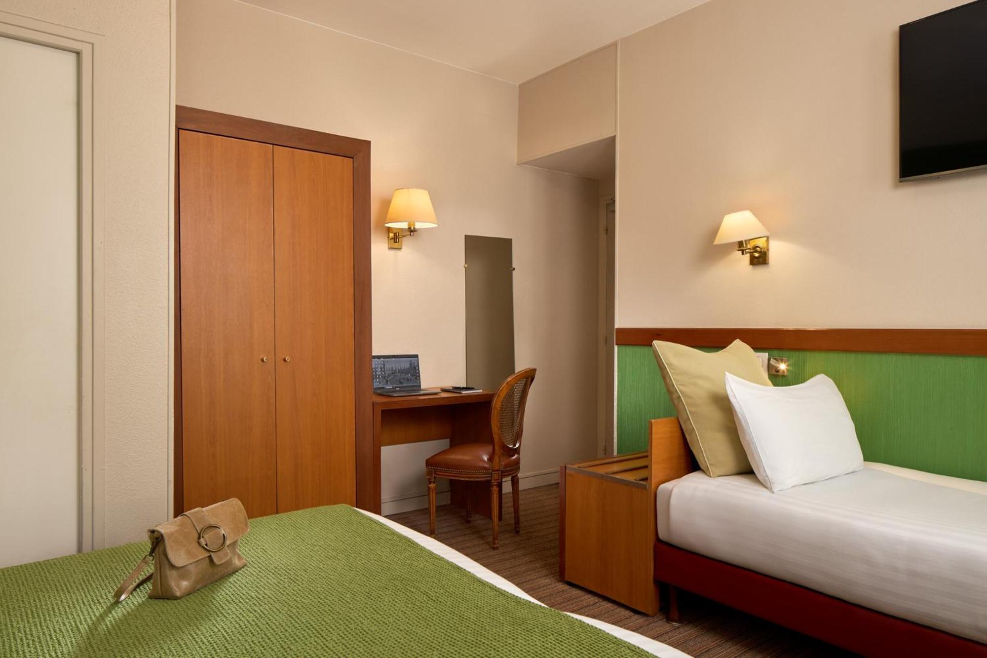 Timhotel Invalides Eiffel Paris Exterior photo
