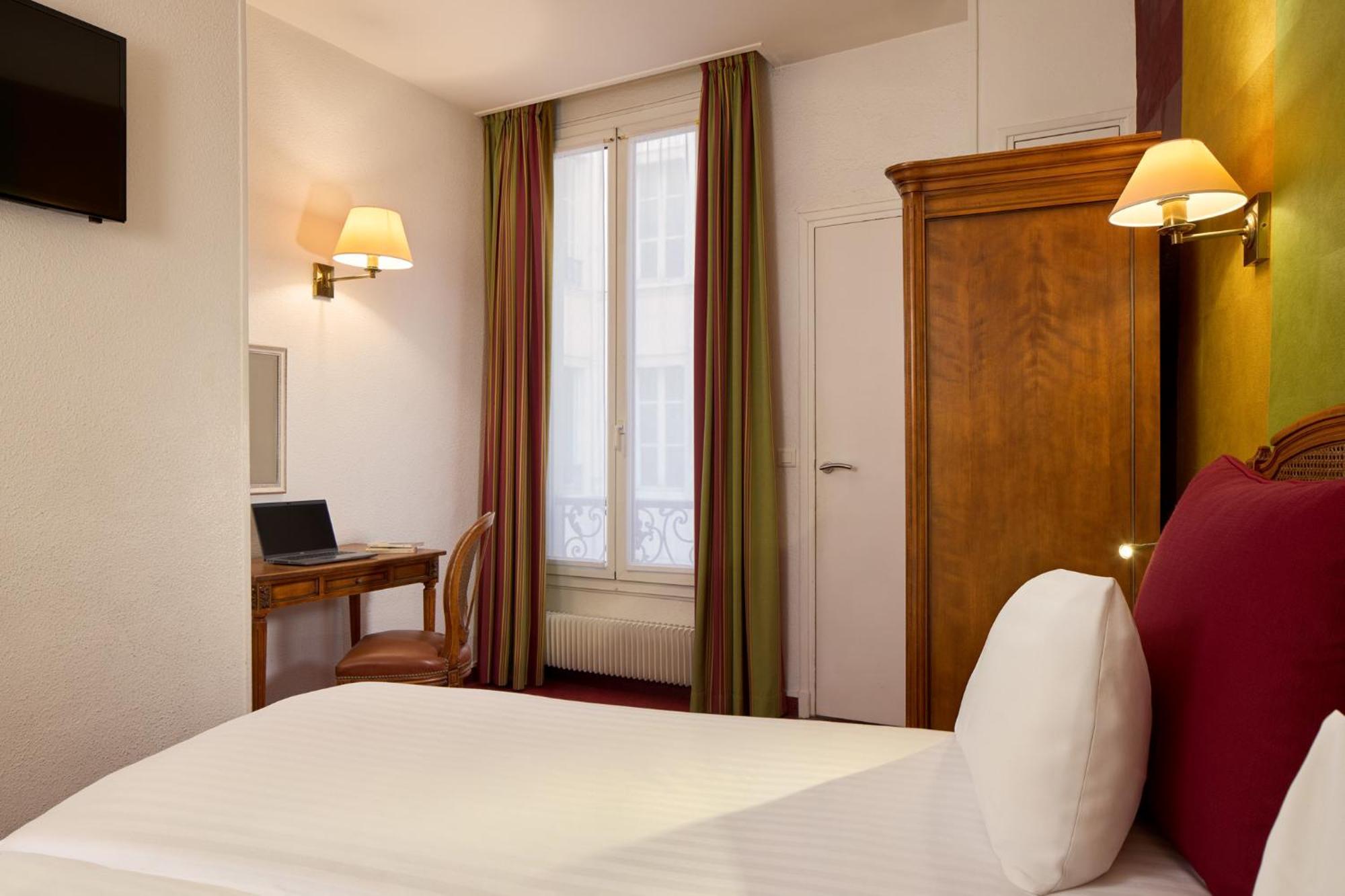 Timhotel Invalides Eiffel Paris Exterior photo